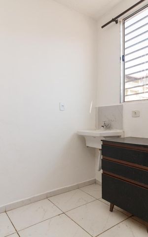 Apartamento para alugar com 60m², 2 quartos e sem vaga Apartamento para alugar com 60m², 2 quartos e sem vagaCozinha e Área de Serviço