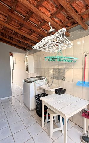 Casa à venda com 123m², 2 quartos e 2 vagasÁrea de Serviço