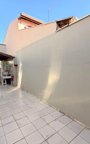 Casa à venda com 123m², 2 quartos e 2 vagasQuintal