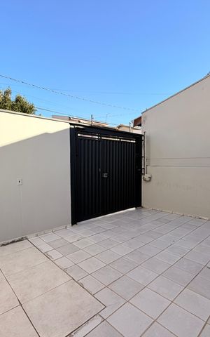 Casa à venda com 123m², 2 quartos e 2 vagasGaragem