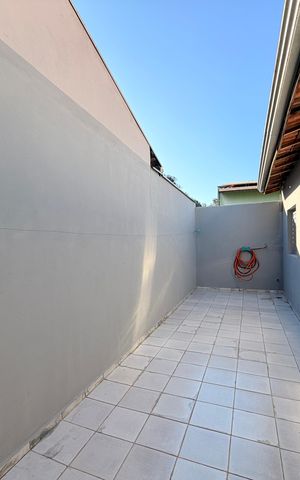 Casa à venda com 123m², 2 quartos e 2 vagasQuintal