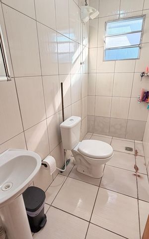 Casa à venda com 123m², 2 quartos e 2 vagasBanheiro Social