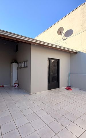 Casa à venda com 123m², 2 quartos e 2 vagasGaragem