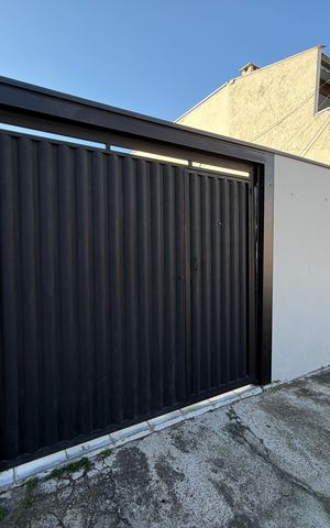 Casa à venda com 123m², 2 quartos e 2 vagasFachada