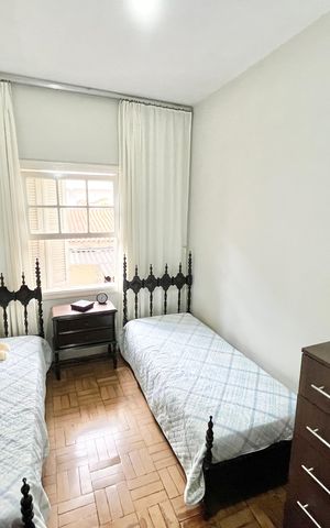 Casa à venda com 180m², 2 quartos e 2 vagas Casa à venda com 180m², 2 quartos e 2 vagasQuarto 2
