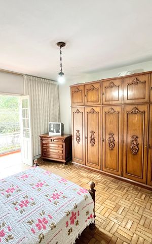 Casa à venda com 180m², 2 quartos e 2 vagas Casa à venda com 180m², 2 quartos e 2 vagasQuarto 1