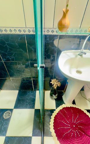Apartamento à venda com 80m², 2 quartos e 1 vaga Apartamento à venda com 80m², 2 quartos e 1 vagaBanheiro 2