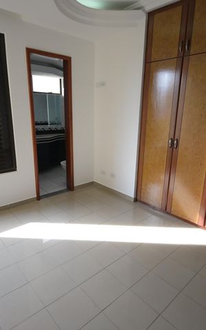 Apartamento para alugar com 171m², 6 quartos e 2 vagas