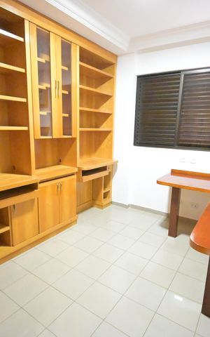 Apartamento para alugar com 171m², 6 quartos e 2 vagas