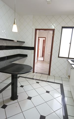 Apartamento para alugar com 171m², 6 quartos e 2 vagas