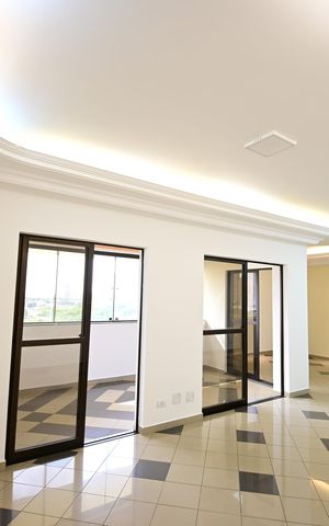 Apartamento para alugar com 171m², 6 quartos e 2 vagas