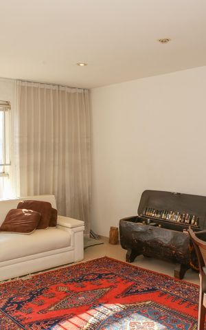 Apartamento à venda com 96m², 2 quartos e 1 vaga Apartamento à venda com 96m², 2 quartos e 1 vagaSala