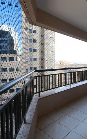 Apartamento para alugar com 105m², 3 quartos e 2 vagasVaranda 