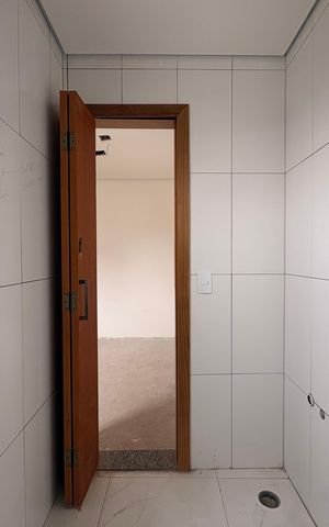 Apartamento para alugar com 122m², 2 quartos e 2 vagas Apartamento para alugar com 122m², 2 quartos e 2 vagasBanheiro da suíte 2