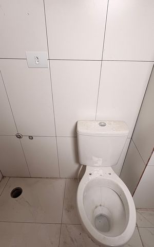 Apartamento para alugar com 122m², 2 quartos e 2 vagas Apartamento para alugar com 122m², 2 quartos e 2 vagasBanheiro da suíte 2