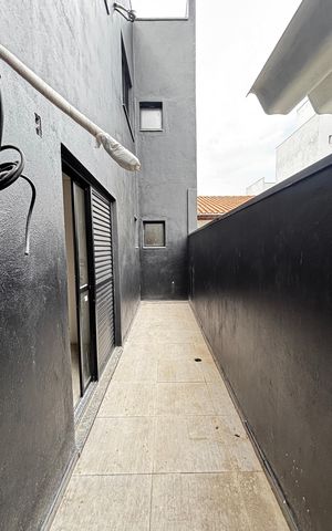 Apartamento para alugar com 105m², 2 quartos e 2 vagas Apartamento para alugar com 105m², 2 quartos e 2 vagasQuarto Varanda