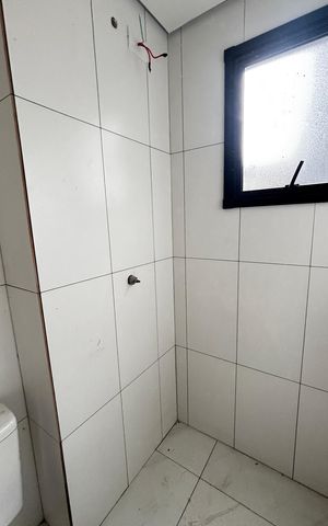 Apartamento para alugar com 105m², 2 quartos e 2 vagas Apartamento para alugar com 105m², 2 quartos e 2 vagasBanheiro da Suíte