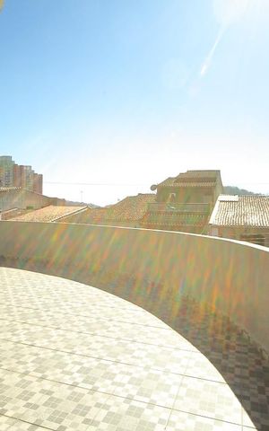Casa à venda com 600m², 3 quartos e 6 vagasVaranda Suíte 1, 2 e 3