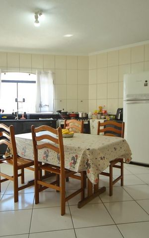Casa à venda com 600m², 3 quartos e 6 vagasCozinha 2 