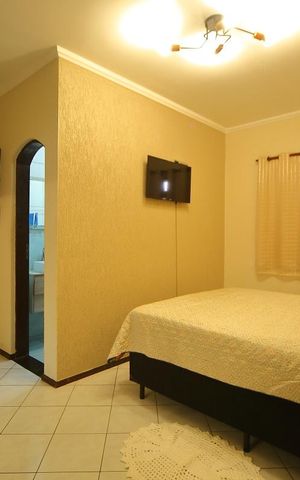 Casa à venda com 600m², 3 quartos e 6 vagasSuíte 3