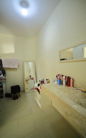 Casa à venda com 600m², 3 quartos e 6 vagasBanheiro da Suíte 1 