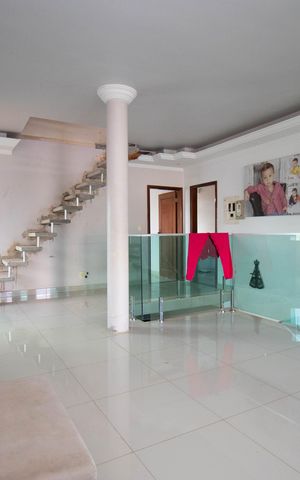 Casa para alugar com 964m², 5 quartos e 4 vagas Casa para alugar com 964m², 5 quartos e 4 vagasSala 2