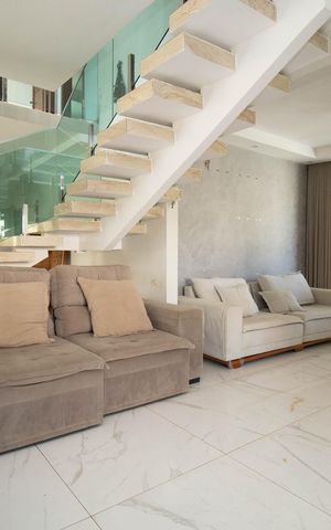 Casa para alugar com 964m², 5 quartos e 4 vagas Casa para alugar com 964m², 5 quartos e 4 vagasSala 1