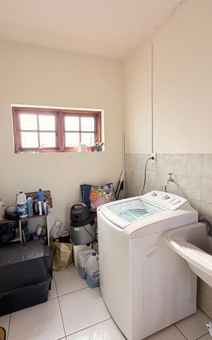 Casa à venda com 186m², 3 quartos e 5 vagasÁrea de Serviço