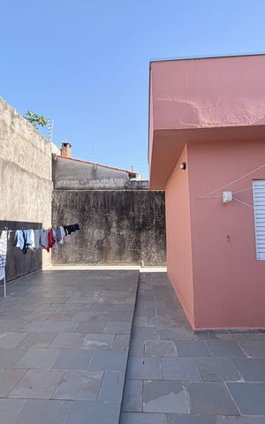 Casa à venda com 186m², 3 quartos e 5 vagasQuintal