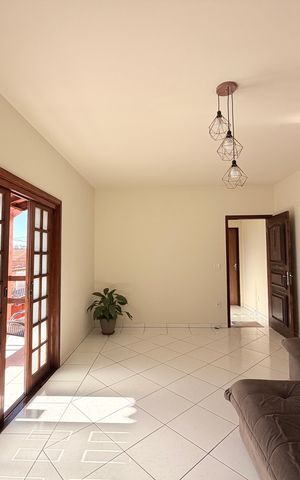 Casa à venda com 186m², 3 quartos e 5 vagasSala