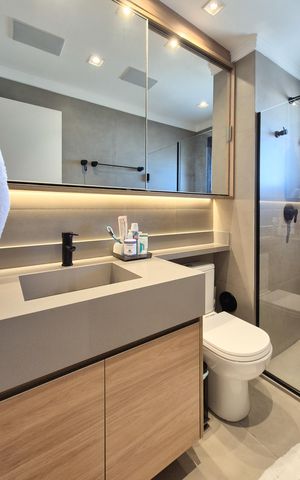 Apartamento à venda com 122m², 2 quartos e 2 vagas Apartamento à venda com 122m², 2 quartos e 2 vagasBanheiro da Suíte 1