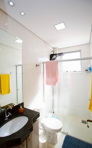 Apartamento à venda com 90m², 3 quartos e 2 vagas Apartamento à venda com 90m², 3 quartos e 2 vagasBanheiro Social