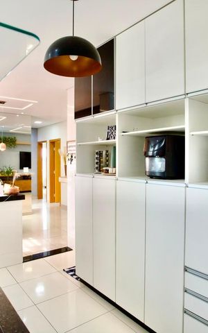 Apartamento à venda com 90m², 3 quartos e 2 vagas Apartamento à venda com 90m², 3 quartos e 2 vagasCozinha e Área de Serviço