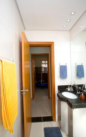 Apartamento à venda com 90m², 3 quartos e 2 vagas Apartamento à venda com 90m², 3 quartos e 2 vagasBanheiro Social