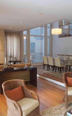 Casa de condomínio à venda com 427m², 3 quartos e 4 vagas Casa de condomínio à venda com 427m², 3 quartos e 4 vagasSala de Estar - Jantar
