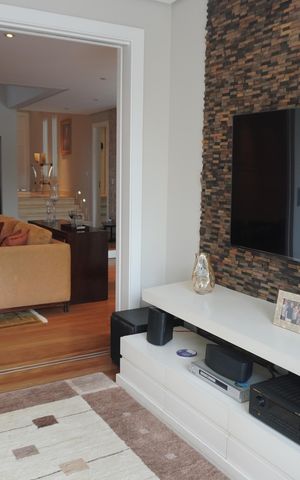 Casa de condomínio à venda com 427m², 3 quartos e 4 vagasSala de TV