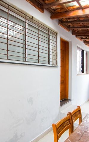 Casa à venda com 200m², 3 quartos e 3 vagas Casa à venda com 200m², 3 quartos e 3 vagasEspaço gourmet