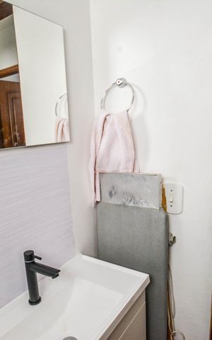 Apartamento à venda com 108m², 3 quartos e 2 vagas Apartamento à venda com 108m², 3 quartos e 2 vagasLavabo