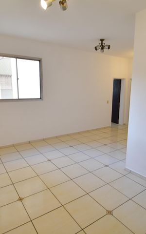 Apartamento para alugar com 70m², 2 quartos e 1 vagaSala