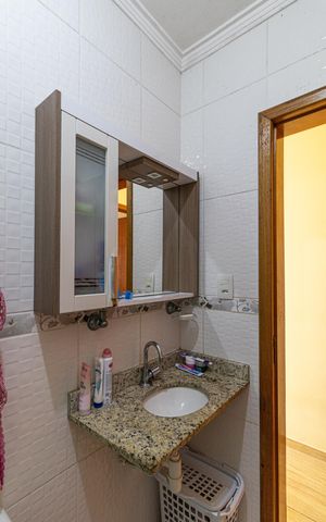 Casa à venda com 150m², 3 quartos e 4 vagas Casa à venda com 150m², 3 quartos e 4 vagasBanheiro