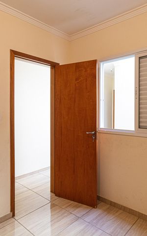 Casa à venda com 150m², 3 quartos e 4 vagas Casa à venda com 150m², 3 quartos e 4 vagasQuarto 2