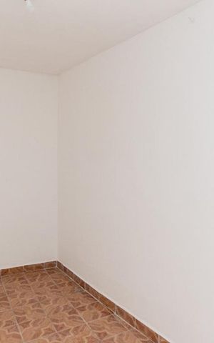 Casa para alugar com 100m², 3 quartos e sem vaga Casa para alugar com 100m², 3 quartos e sem vagaQuarto 1
