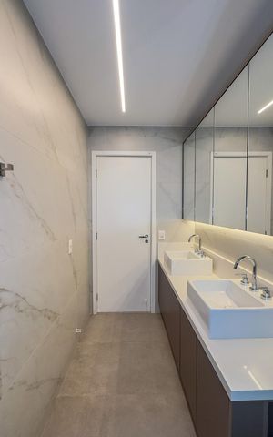 Apartamento para alugar com 167m², 3 quartos e 3 vagasBanheiro da Suíte 1