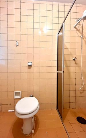 Casa à venda com 130m², 3 quartos e 4 vagas Casa à venda com 130m², 3 quartos e 4 vagasBanheiro social