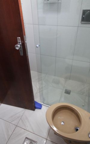 Casa à venda com 374m², 2 quartos e 1 vagaBanheiro