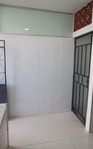 Casa à venda com 374m², 2 quartos e 1 vagaÁrea de Serviço