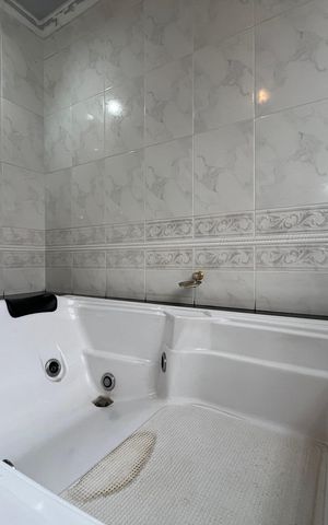 Casa para alugar com 514m², 7 quartos e 4 vagas Casa para alugar com 514m², 7 quartos e 4 vagasHidro