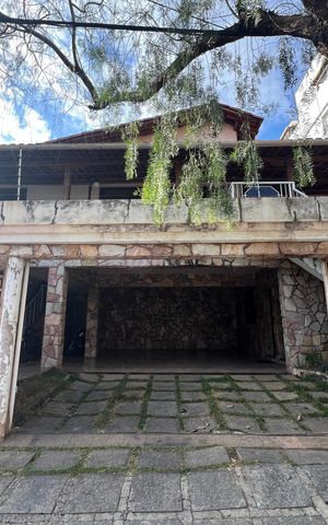 Casa para alugar com 514m², 7 quartos e 4 vagas Casa para alugar com 514m², 7 quartos e 4 vagasFachada