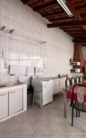 Casa para alugar com 514m², 7 quartos e 4 vagas Casa para alugar com 514m², 7 quartos e 4 vagasÁrea de Serviço