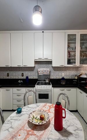 Casa para alugar com 514m², 7 quartos e 4 vagas Casa para alugar com 514m², 7 quartos e 4 vagasCozinha